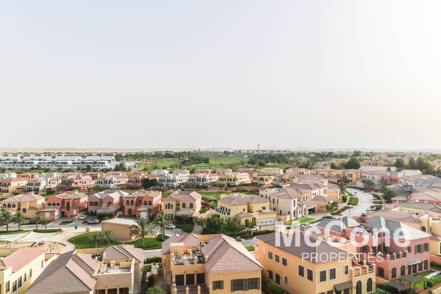 28 Golf View | Genuine Resale | Spacious Apartment