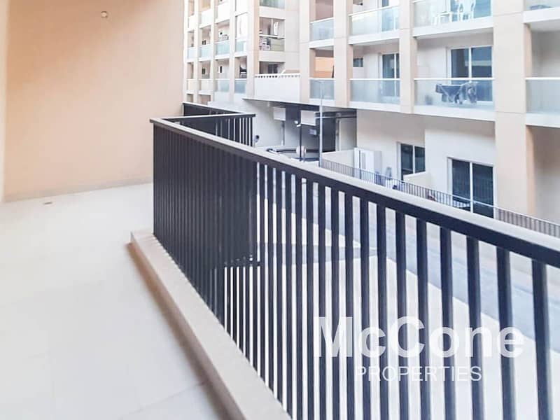 6 Spacious Unit l Rooftop Pool l Basement and Garden