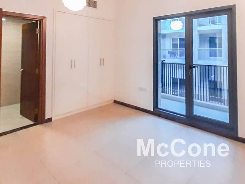 8 Spacious Unit l Rooftop Pool l Basement and Garden