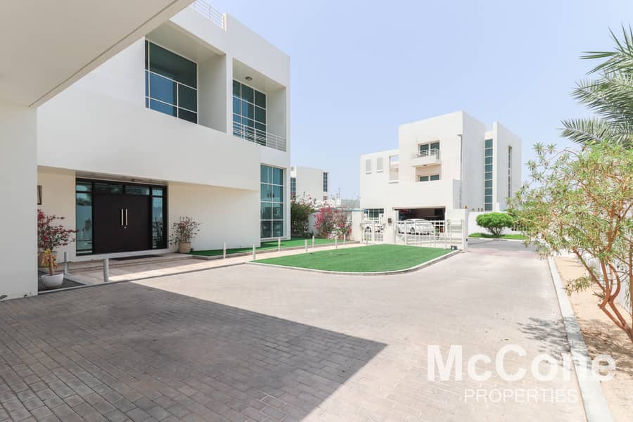 21 Exclusive | Single Row | Next to Sheikh Zayed Road