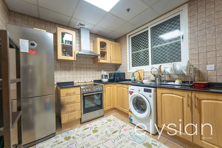 5 Closed Kitchen | SZR View | Vacant on Transfer