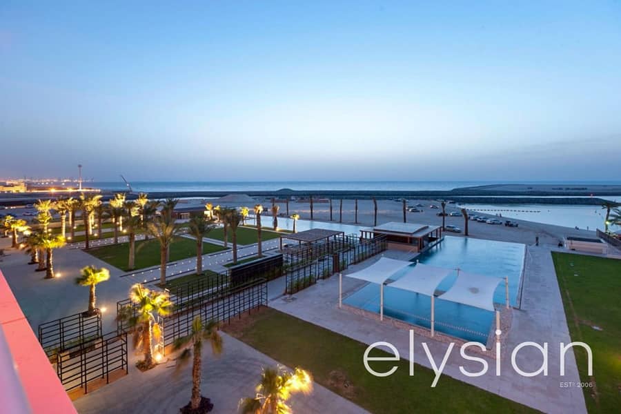 12 Spacious Layout | 2 Bedroom | Sea and Pool View