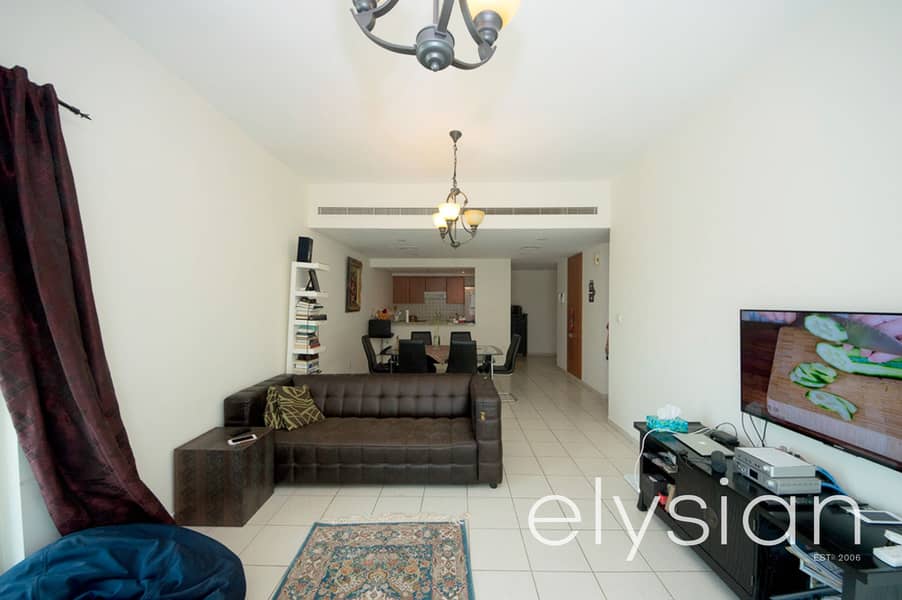 4 Stunning 2 Bed | Huge Balcony | Prime Location