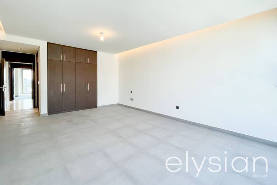 26 Re sale | B2 Contemporary | Huge layout