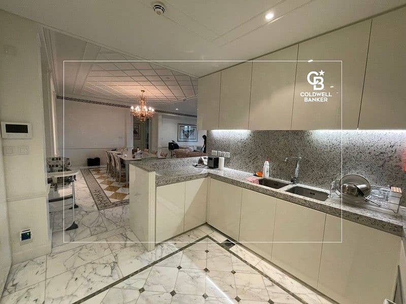 2 HOT DEAL |Stunning Apartment in PALAZZO VERSACE for SALE