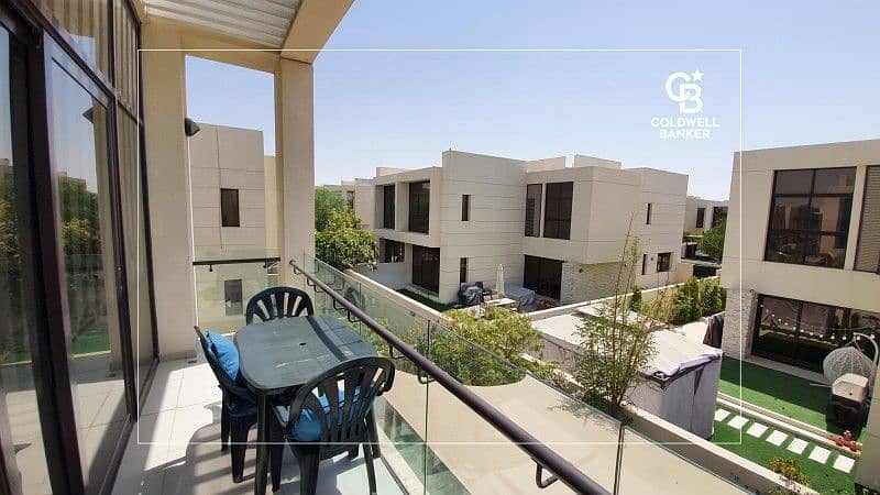 18 Type TH-D|Large Plot|5 Bedrooms + Maids|Semi-Detached