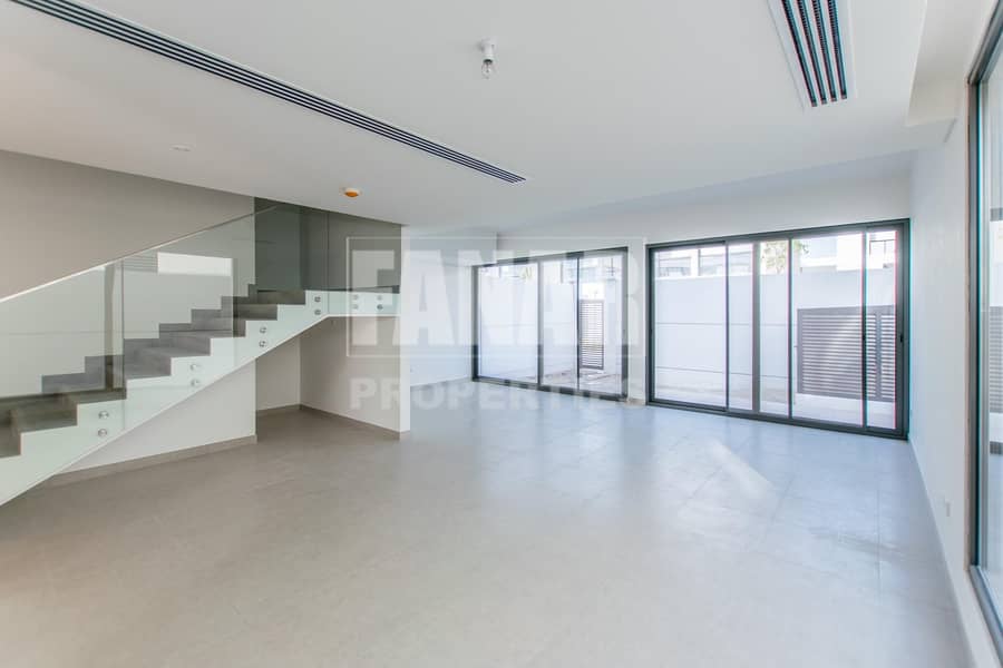 Modern Layout | Private Yard | Prime Location Modern Layout | Private Yard | Prime Location