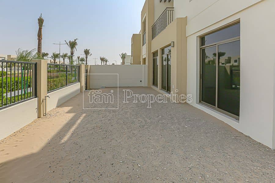 4 3BED Townhouse Vacant at Pool & Park-Type 1 Villa