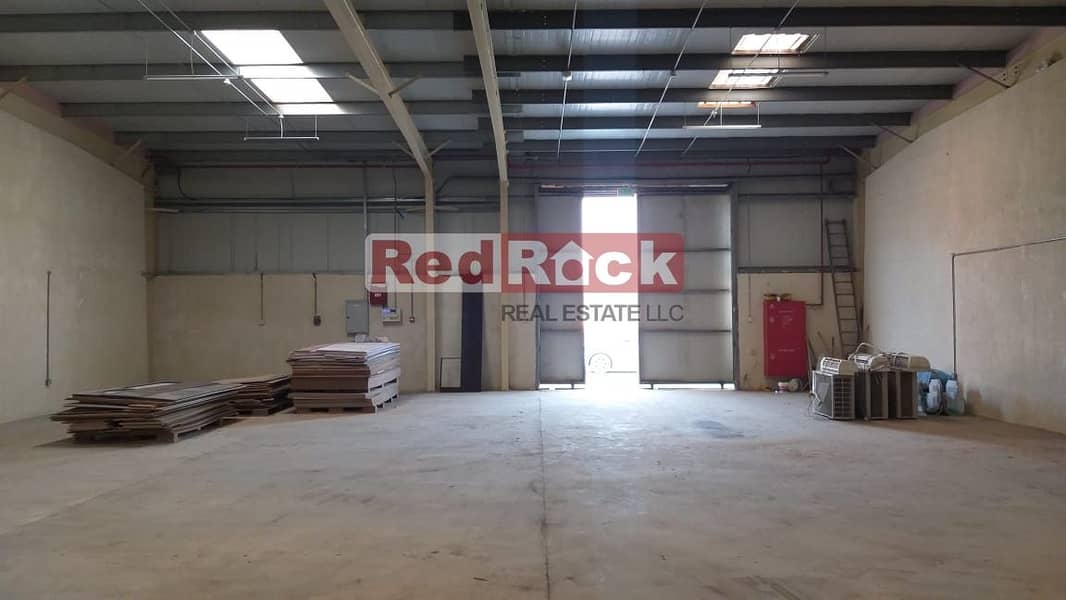 Clean and Neat 2865 Sqft Warehouse with Sandwich Panel Insulation In Ras Al Khor