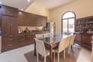 5 4 BR Well-Presented Mid Unit Townhouse in Naseem