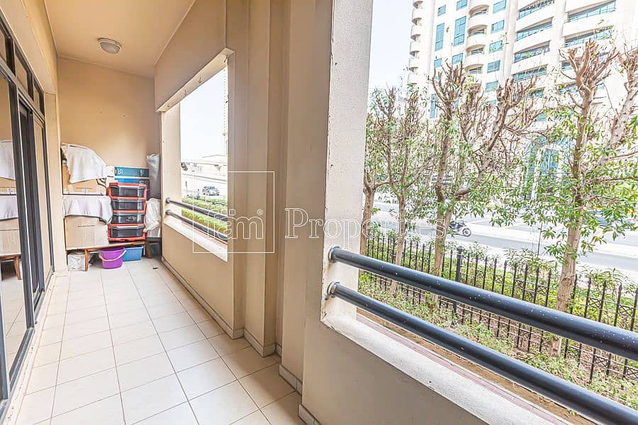 14 HOT SALE Well Maintained apartment on Ground floor