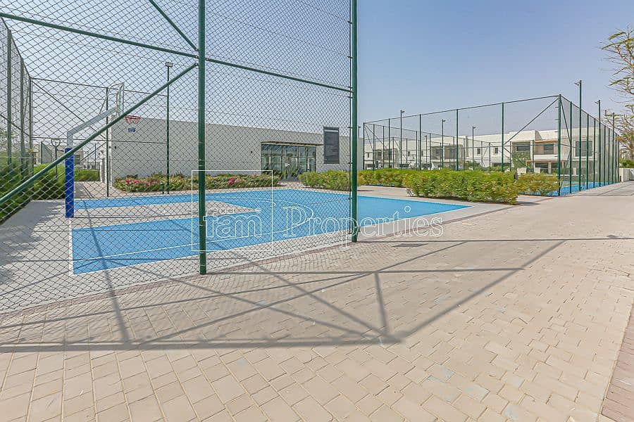 14 3 BED+Maid-Close to Pool and Park-Private Garden