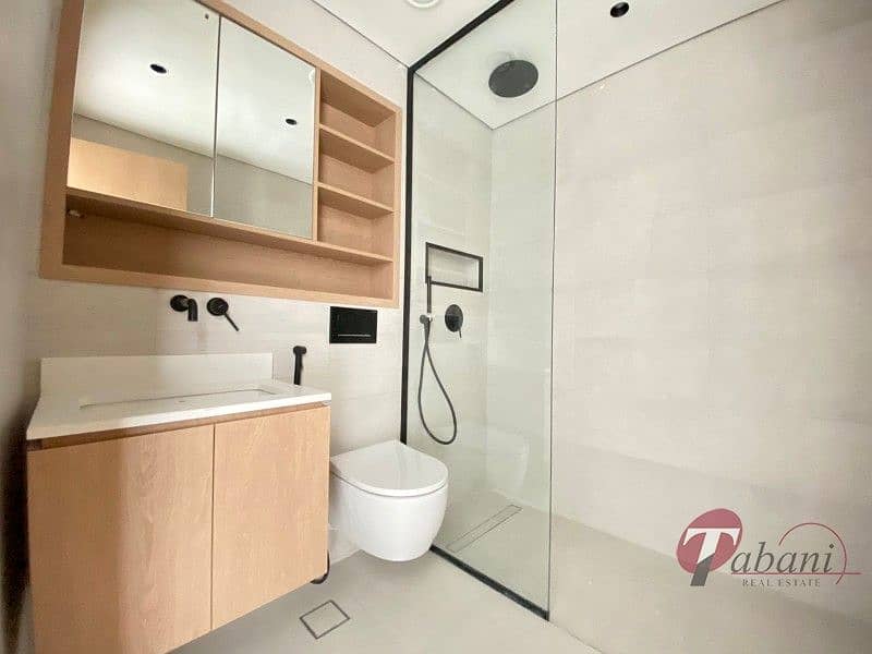 19 Luxurious 3BR Apartment | Exquisite Design | Best Price
