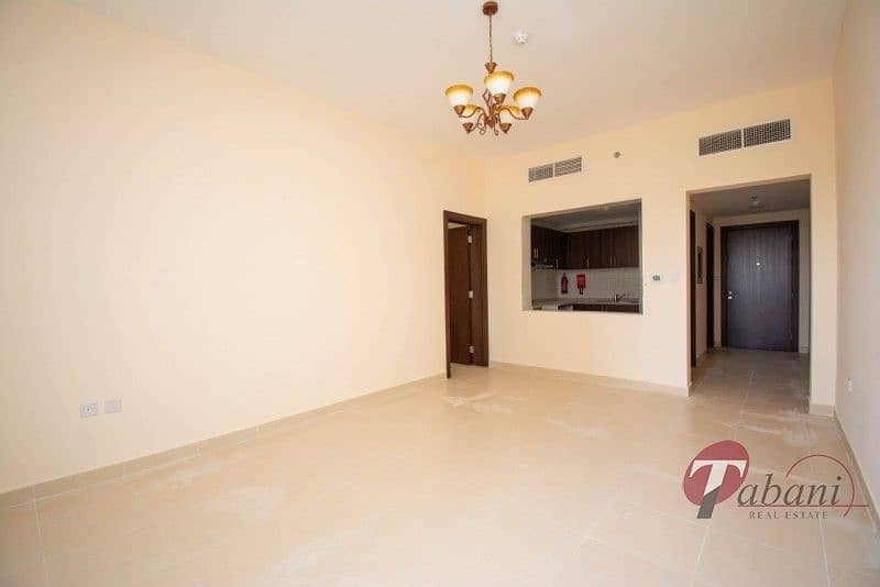 Full Golf Course View| Bright Spacious  |Top Floor
