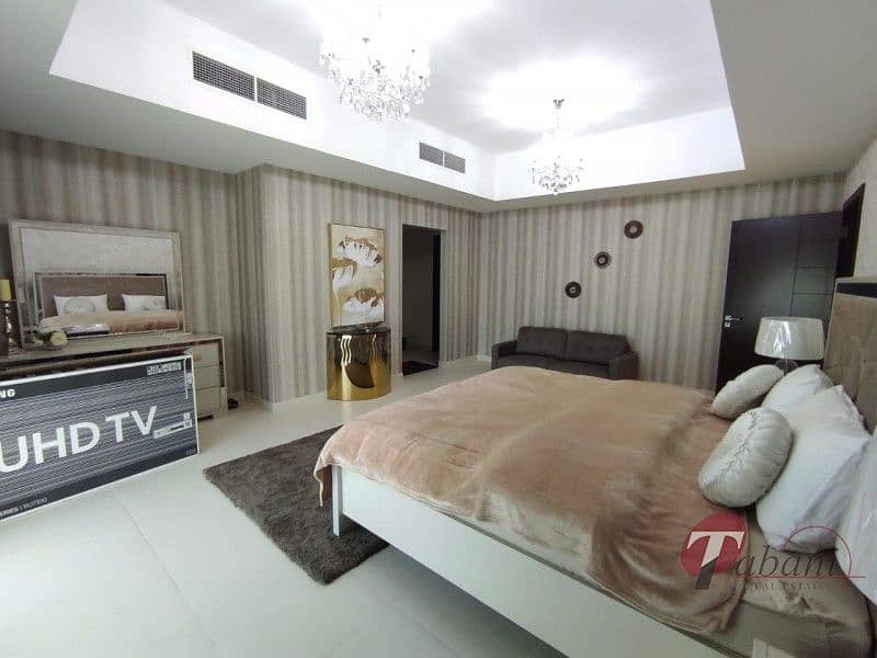 Fully Furnished|En-Suite 5 Bed Rooms | Golf View