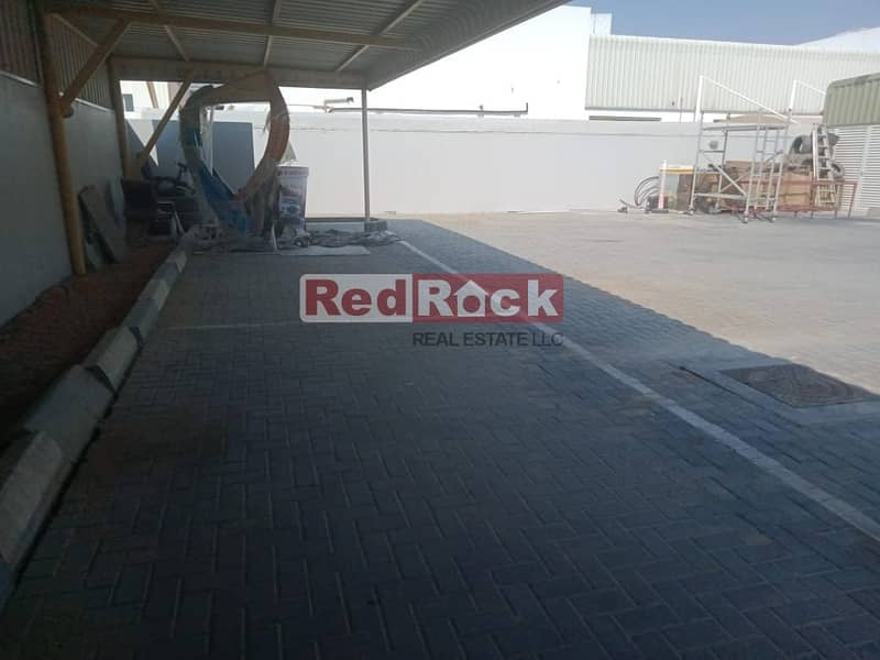 Open Land with Offices Ideal for Rent a Car in Al Quoz