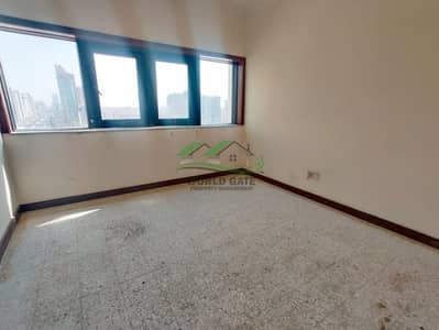 3 Bedroom Flat for Rent in Al Nasr Street, Abu Dhabi - Charming &Affordable 3BR Apartment Near Corniche Area