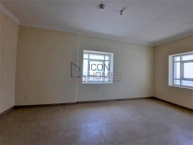 10 Beautiful 2 bed apartment| Spacious Layout|Plaza Residence