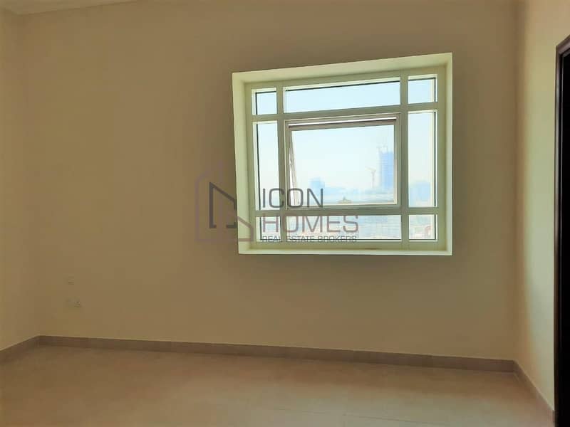 12 Beautiful 2 bed apartment| Spacious Layout|Plaza Residence