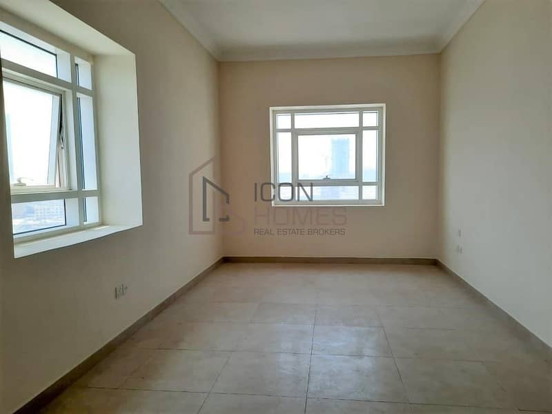 20 Beautiful 2 bed apartment| Spacious Layout|Plaza Residence