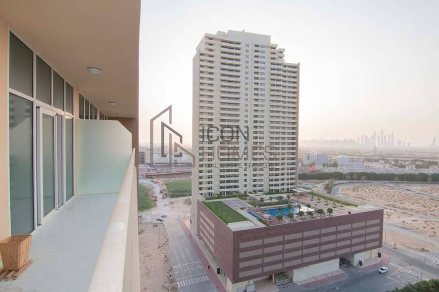 10 Hot deal luxury apartment  fully furnished