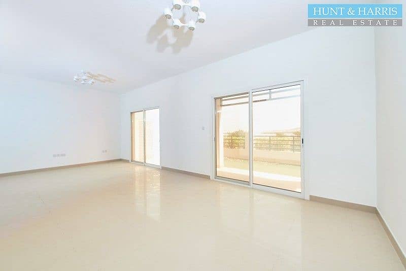 6 Mangrove View | 3 Bedroom + Maid | Ideal Location