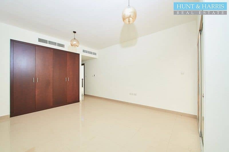 10 Mangrove View | 3 Bedroom + Maid | Ideal Location