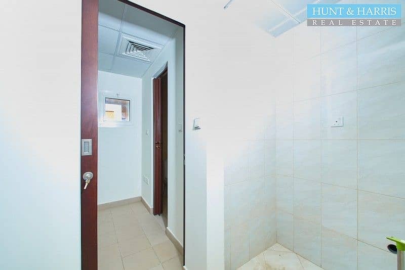 11 Mangrove View | 3 Bedroom + Maid | Ideal Location
