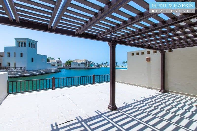 Full Sea & Lagoon View - Hotel Style Living - Available