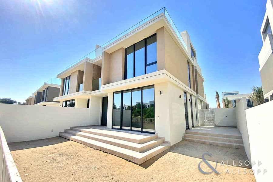 3 Beds | Exclusive | Brand New Club Villa