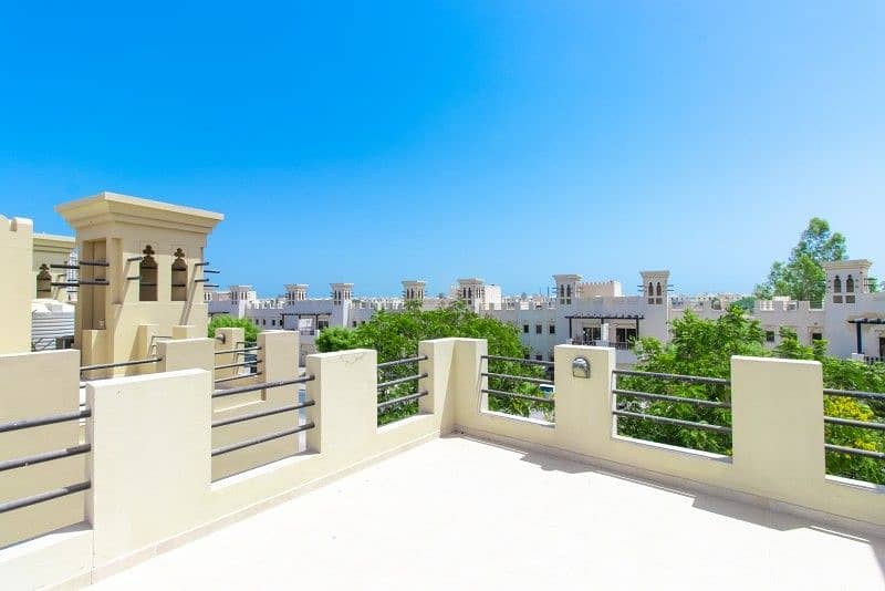 29 Rare Beachfront Townhouse - Walkable to the Golf Course