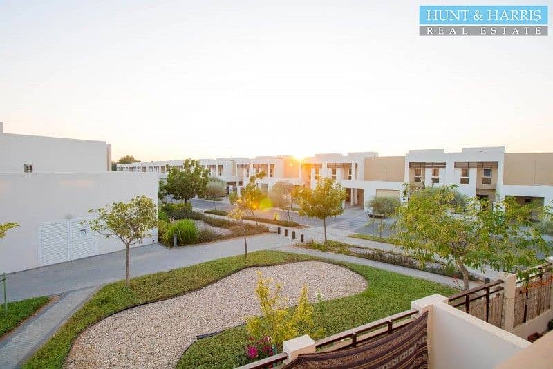 10 Townhouse in Mina Al Arab - Flamingo