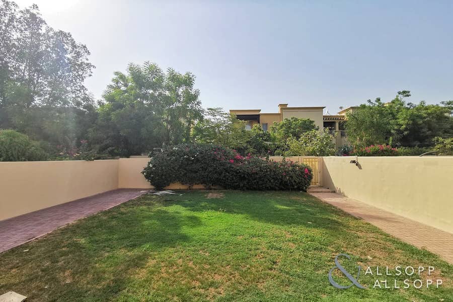 18 Great Location | 3 Bed | Landscaped Garden