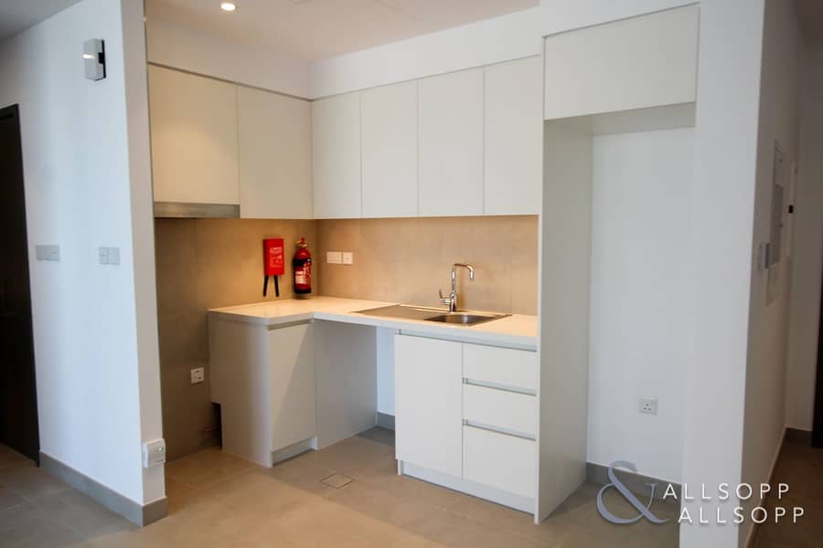 5 Brand NEW | Water Views | Open Plan l 1Bed
