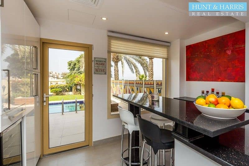 6 Upgraded Duplex with Amazing Sea View - Private Pool