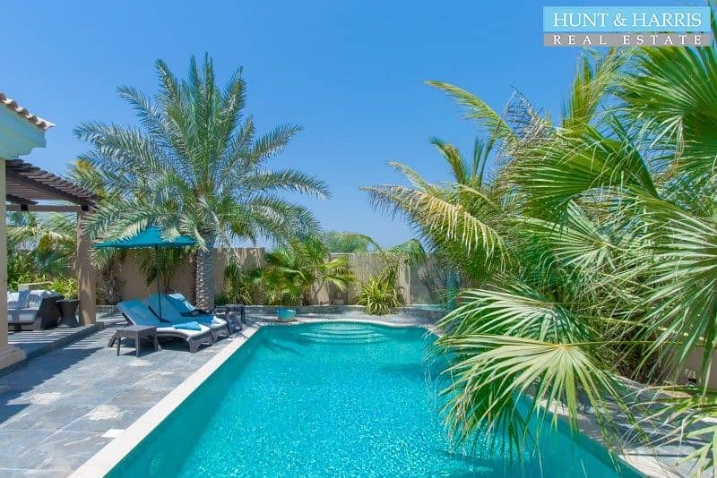 36 Luxurious Villa - Private Swimming pool - Rare Find