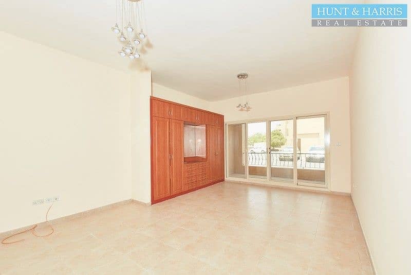 5 Ground Floor Studio - Ease of Access - Close to the Mall