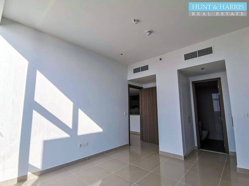 10 Island Lifestyle | Contemporary 1 Bedroom Apartment | Tenanted