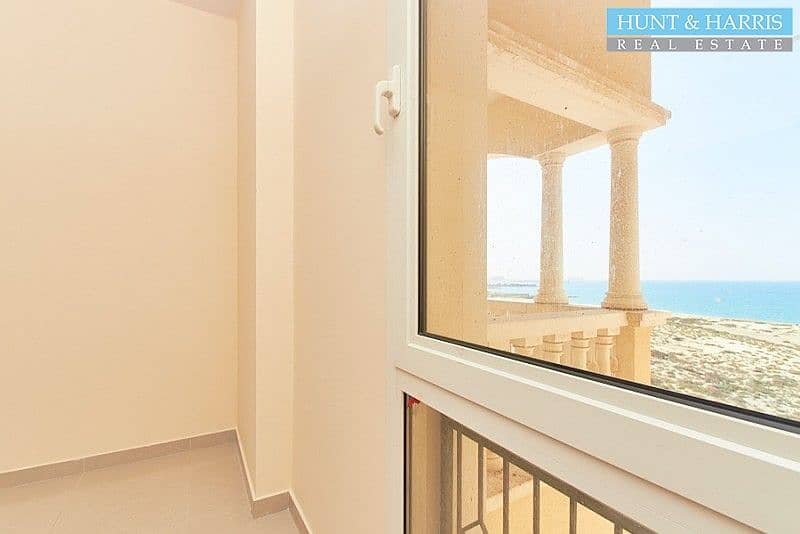 12 Spacious One Bed Apartment with Sea View - Partly Furnished