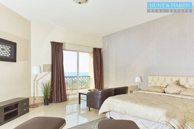 17 Cozy Studio Apartment - Fully Furnished - Stunning Sea View