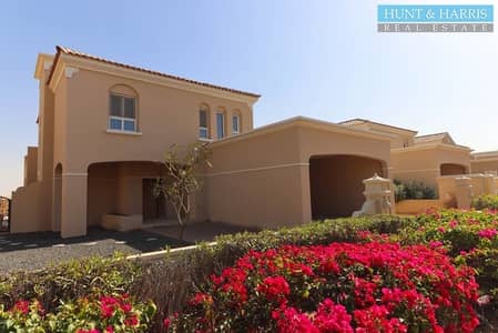 4 Bedroom Villa for Sale in Umm Al Quwain Marina, Umm Al Quwain - Great Deal - Amazing Condition - Corner Unit - Street  Two