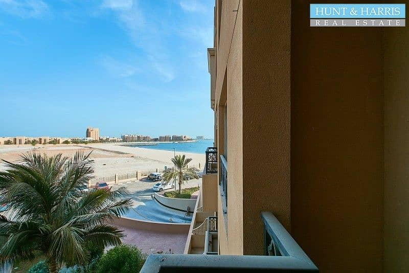 11 Large Fully Furnished Studio with Stunning Sea Views