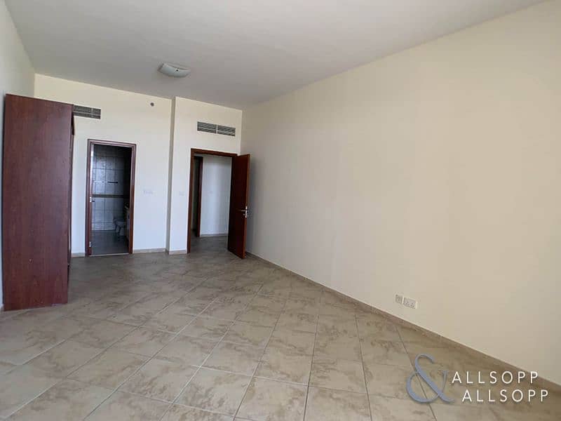 12 Two Bedroom | Utility Room | Big Terrace