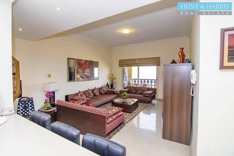 7 Stunning 2 Bedroom furnished apartment - Sea view