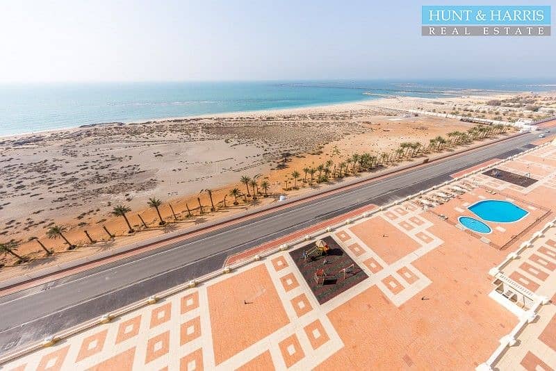 11 Fully Furnished Studio Apartment with Stunning Sea Views