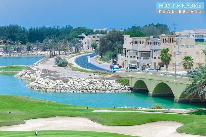 Furnished Studio - Across from Mall - View of Golf Course Furnished Studio - Across from Mall - View of Golf Course