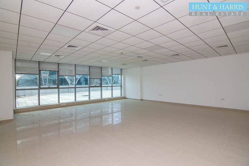 10 High Floor - Modern Fitted Office - Multi Purpose