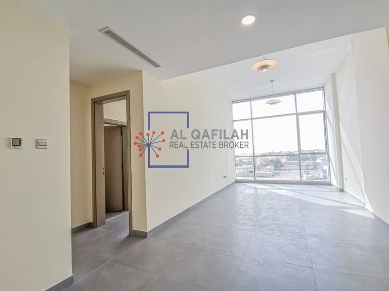 شقة في مزايا سنتر شارع الشيخ زايد 2 غرف 63000 درهم - 5353871