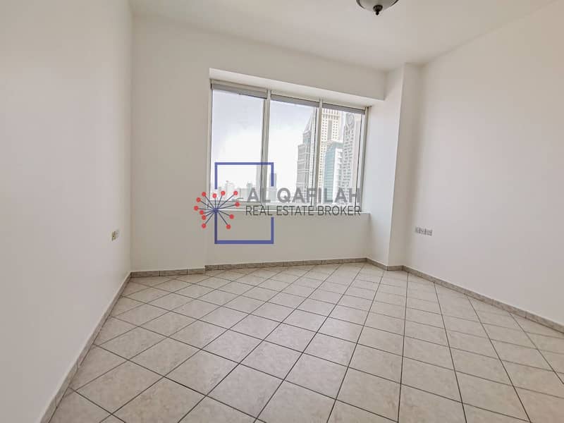 شقة في أبراج سعيد شارع الشيخ زايد 3 غرف 105000 درهم - 5353874