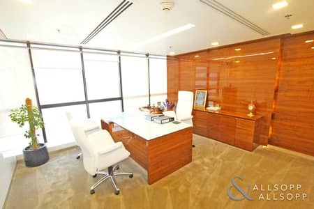 Office for Sale in Jumeirah Lake Towers (JLT), Dubai - Corner Unit | Fully Fitted Unit | ROI 7.65%